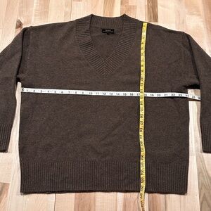 Women’s Quince Oversized Cashmere Brown V-Neck Sweater